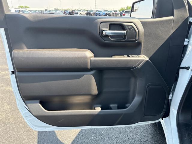 new 2025 GMC Sierra 1500 car, priced at $41,205