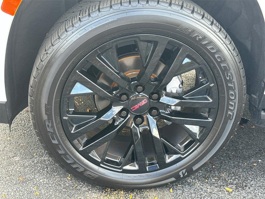 used 2023 GMC Yukon car, priced at $44,000