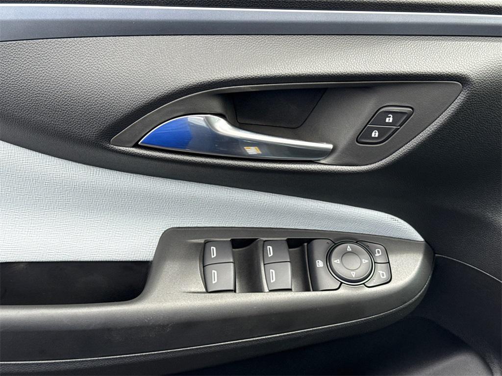 new 2025 Buick Envista car, priced at $23,500