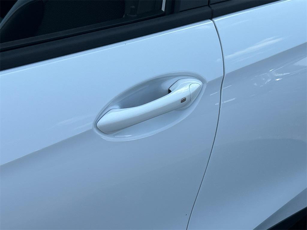 new 2025 Buick Envista car, priced at $23,500