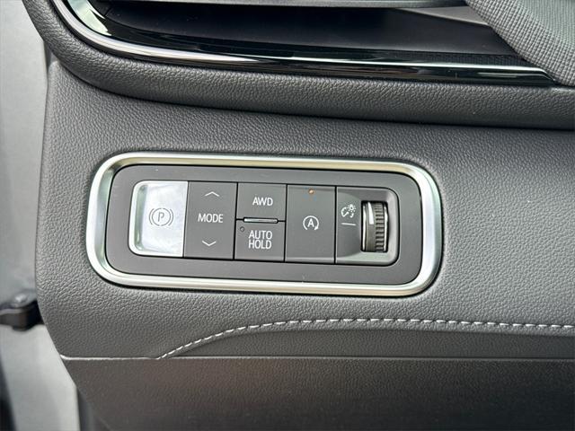 new 2025 Buick Enclave car, priced at $54,698