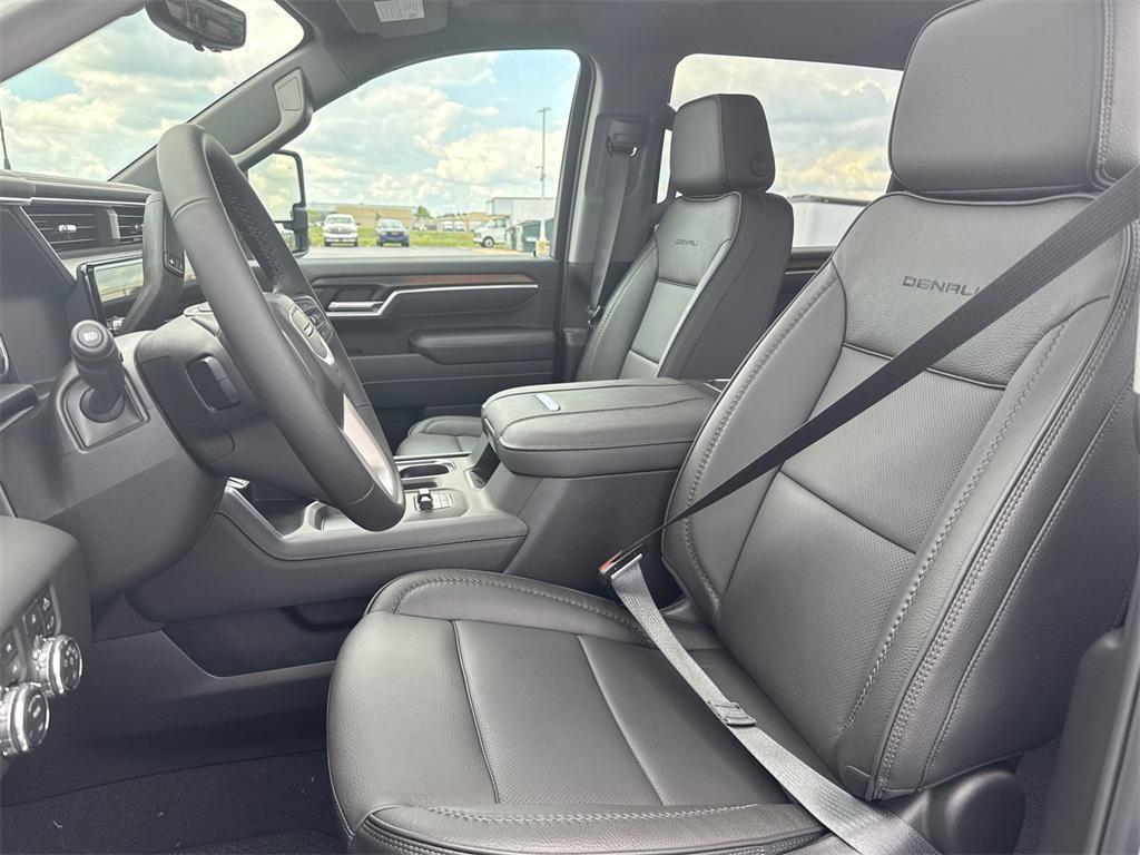 new 2026 GMC Sierra 2500 car, priced at $75,246
