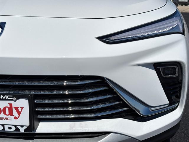 new 2025 Buick Envista car, priced at $25,705