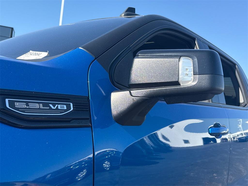 used 2022 GMC Sierra 1500 car, priced at $38,000