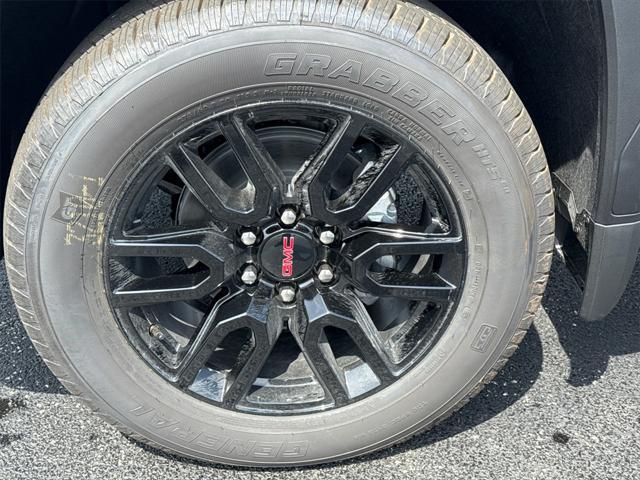 new 2025 GMC Sierra 1500 car, priced at $41,500