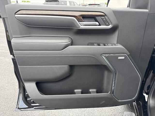 new 2025 GMC Sierra 1500 car, priced at $56,750