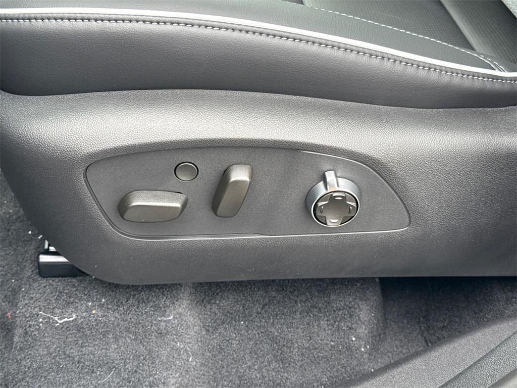 new 2026 Buick Enclave car, priced at $59,000