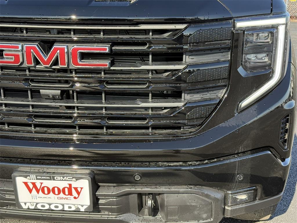 new 2026 GMC Sierra 1500 car, priced at $58,250
