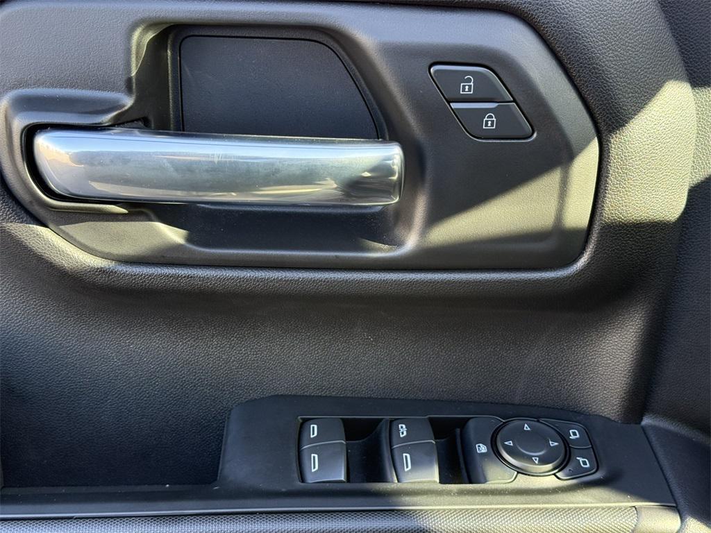 used 2024 GMC Sierra 1500 car, priced at $37,000