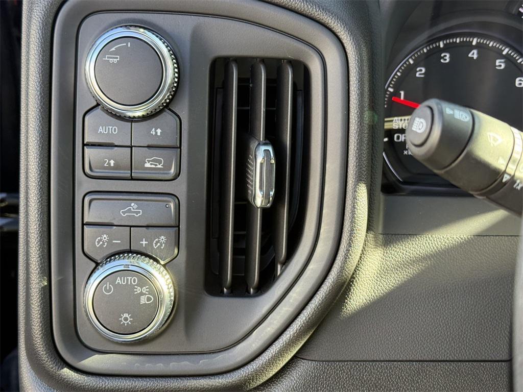 used 2024 GMC Sierra 1500 car, priced at $37,000