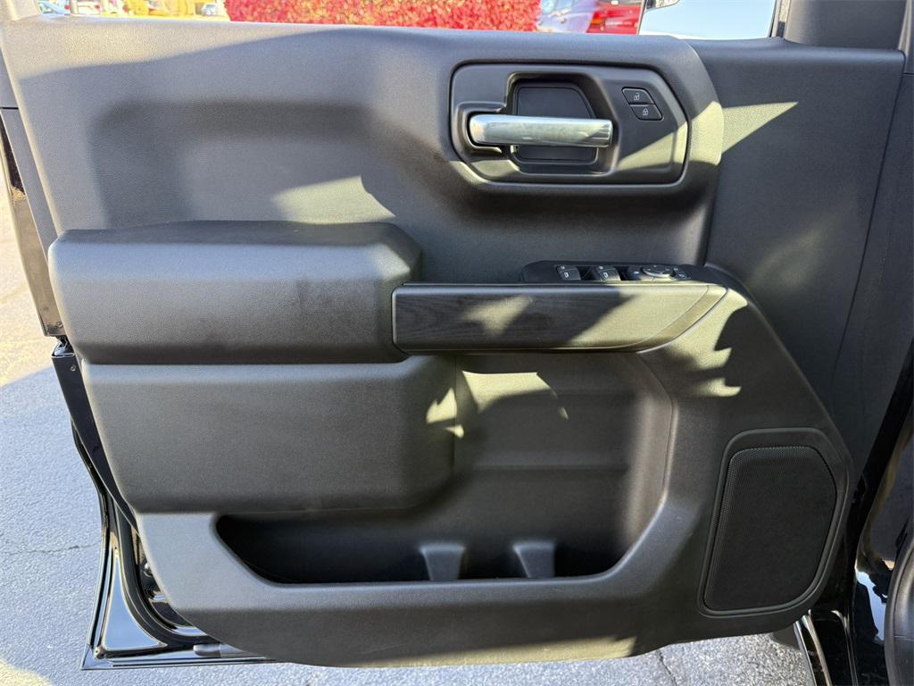 used 2024 GMC Sierra 1500 car, priced at $37,000