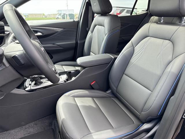 new 2025 Buick Envista car, priced at $26,969