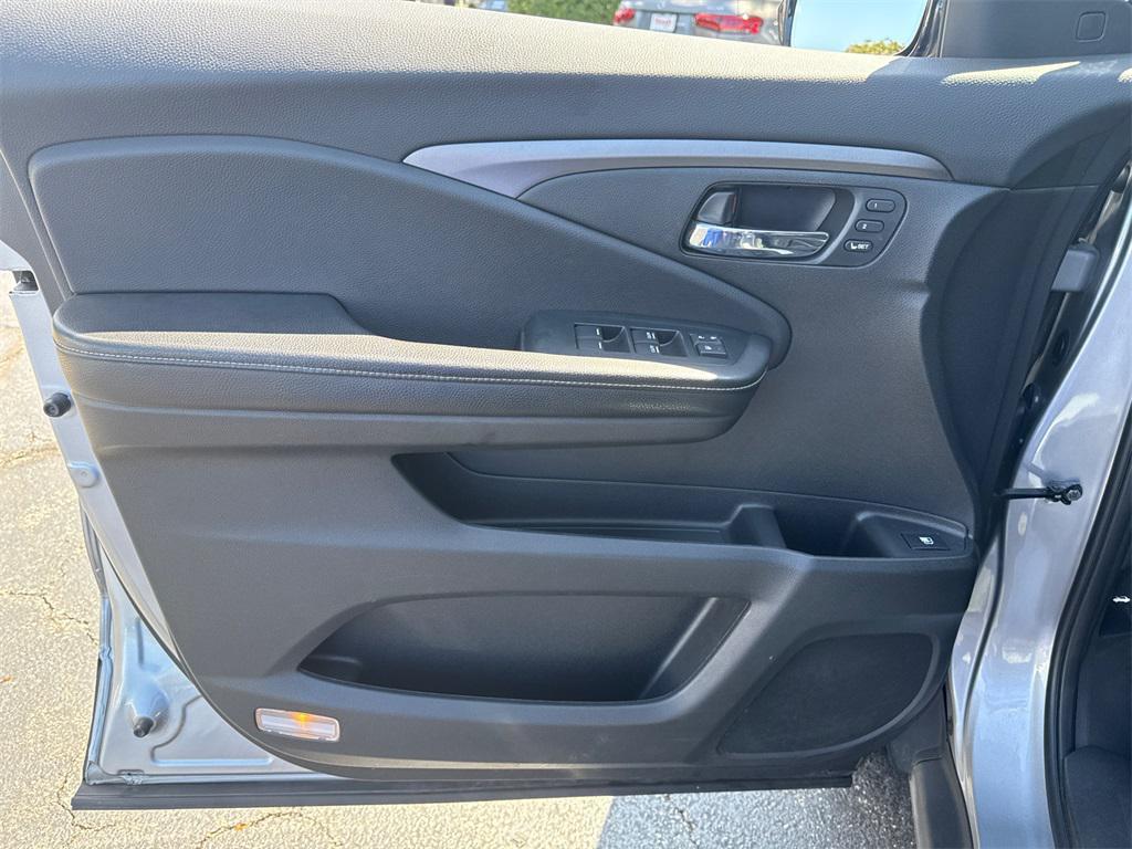 used 2021 Honda Ridgeline car, priced at $25,500