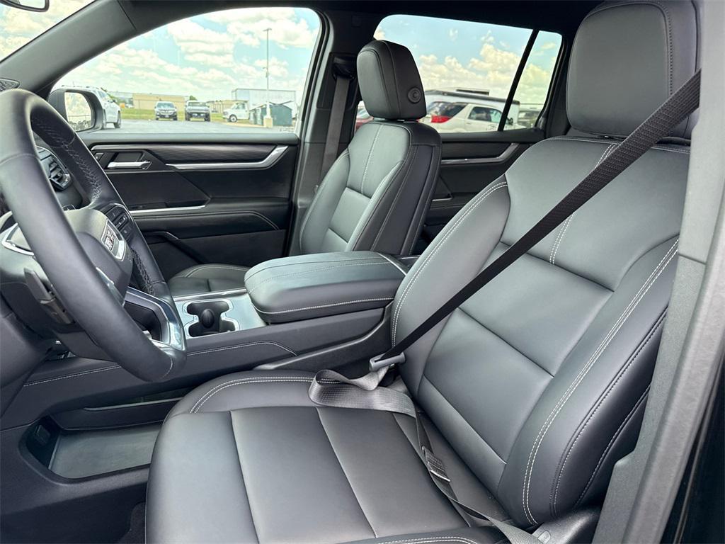 new 2025 GMC Acadia car, priced at $46,500