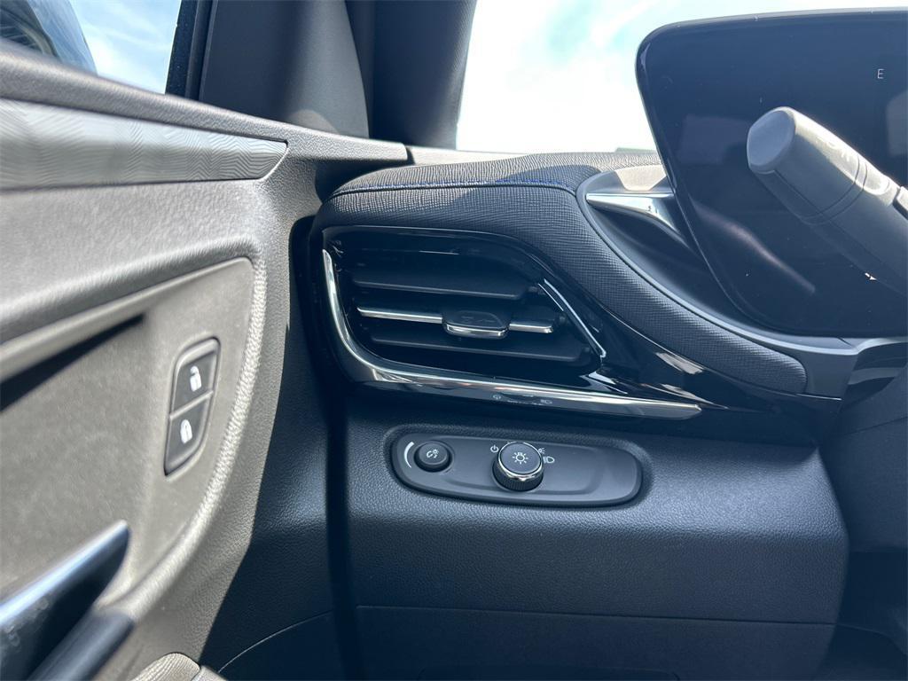 new 2026 Buick Envista car, priced at $27,026