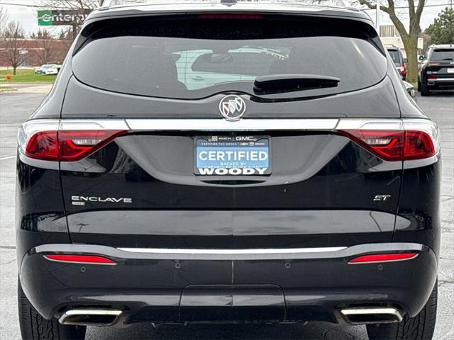used 2022 Buick Enclave car, priced at $30,000