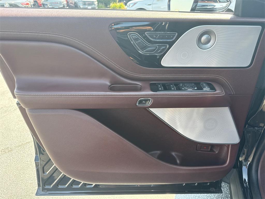 used 2022 Lincoln Aviator car, priced at $48,000