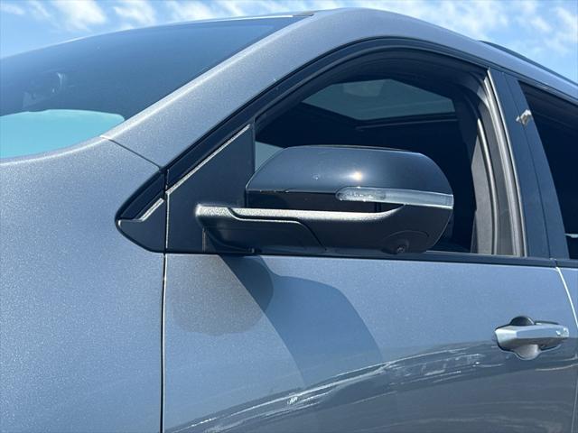 new 2025 GMC Acadia car, priced at $51,885