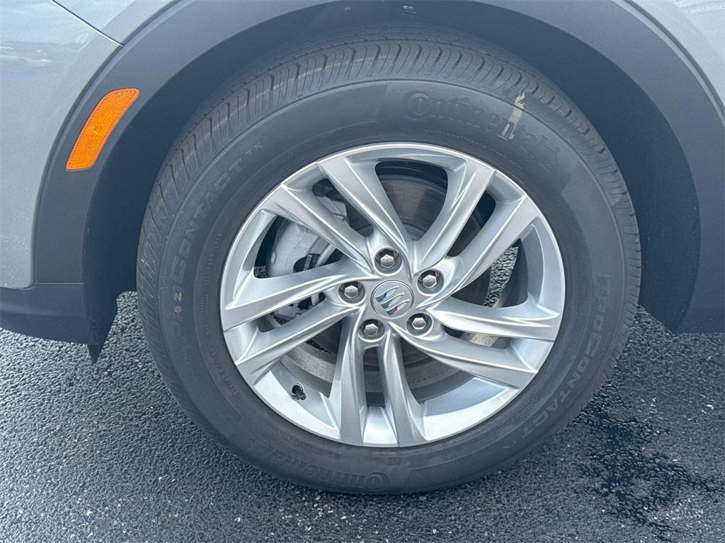 new 2025 Buick Envista car, priced at $22,000