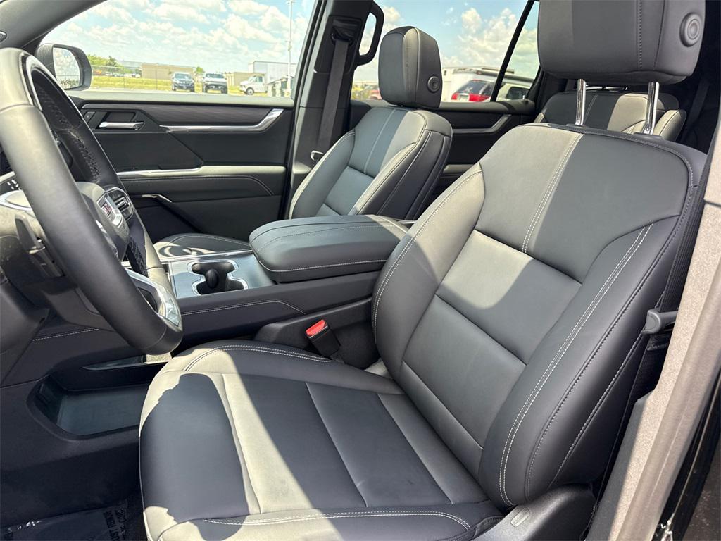 new 2025 GMC Acadia car, priced at $49,500