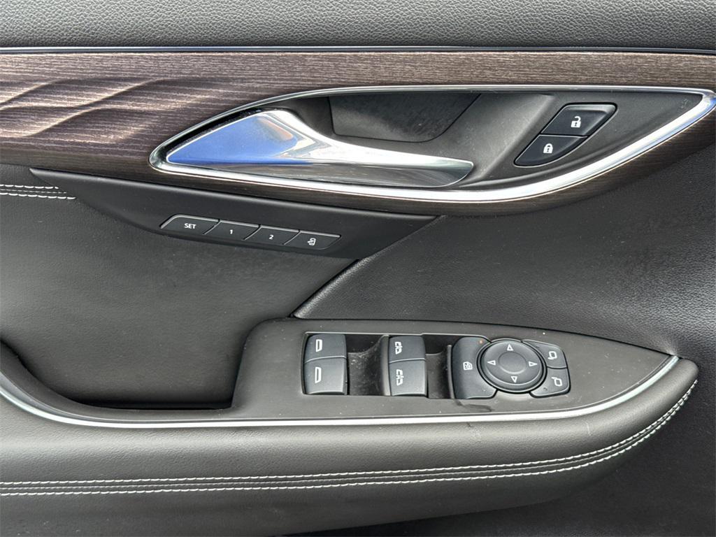 used 2023 Buick Envision car, priced at $32,000