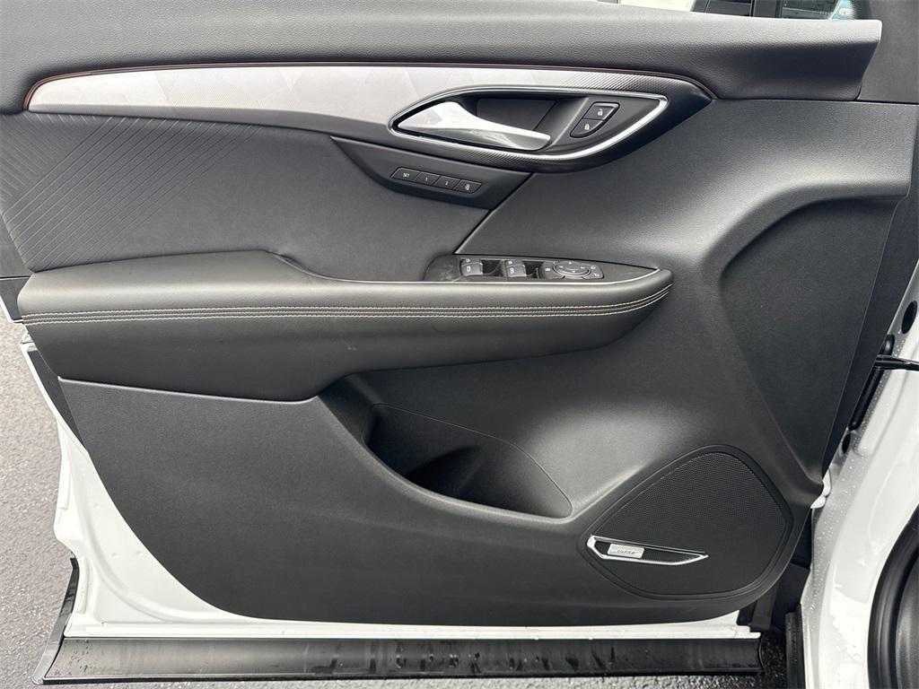 new 2025 Buick Envision car, priced at $35,500