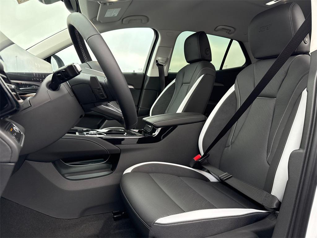 new 2025 Buick Envision car, priced at $35,500