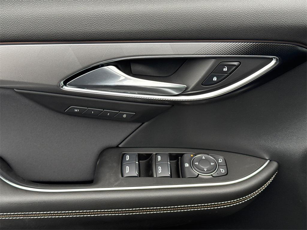 new 2025 Buick Envision car, priced at $35,500