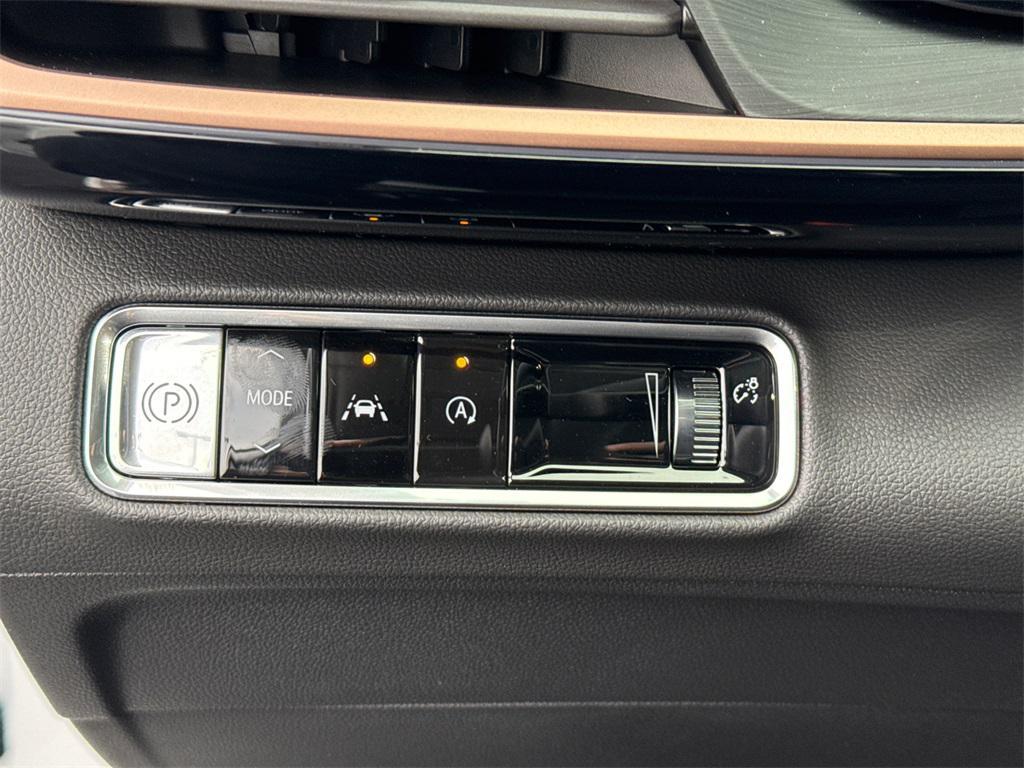new 2025 Buick Envision car, priced at $35,500