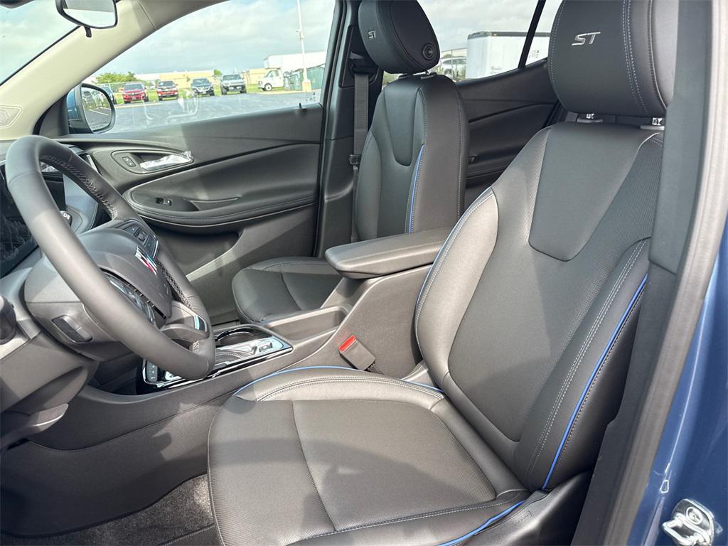 new 2026 Buick Encore GX car, priced at $27,750