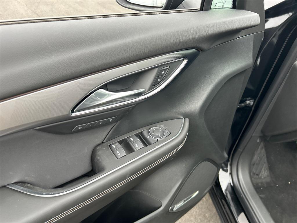new 2025 Buick Envision car, priced at $37,500