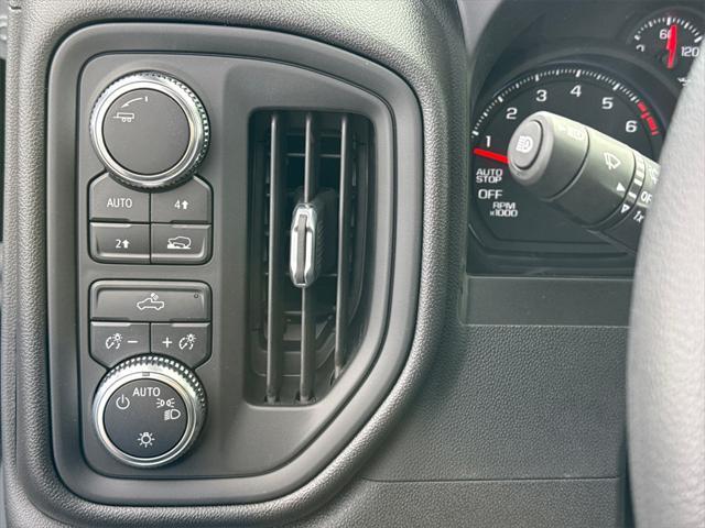 new 2025 GMC Sierra 1500 car, priced at $39,750