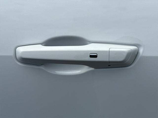 new 2025 GMC Acadia car, priced at $48,932