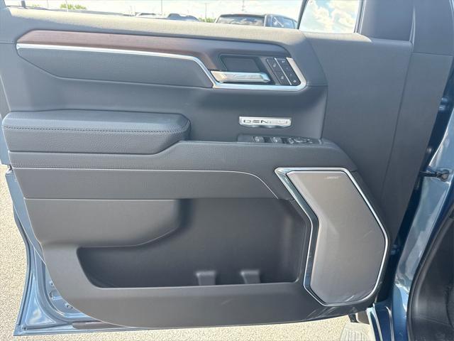 new 2025 GMC Sierra 1500 car, priced at $62,250