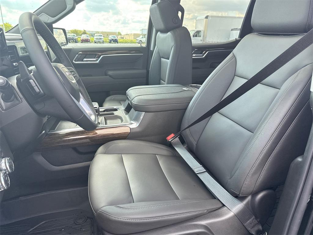 new 2026 GMC Sierra 1500 car, priced at $59,250