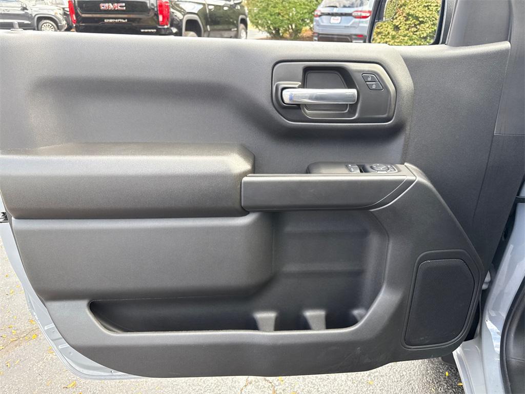 used 2025 GMC Sierra 1500 car, priced at $35,000