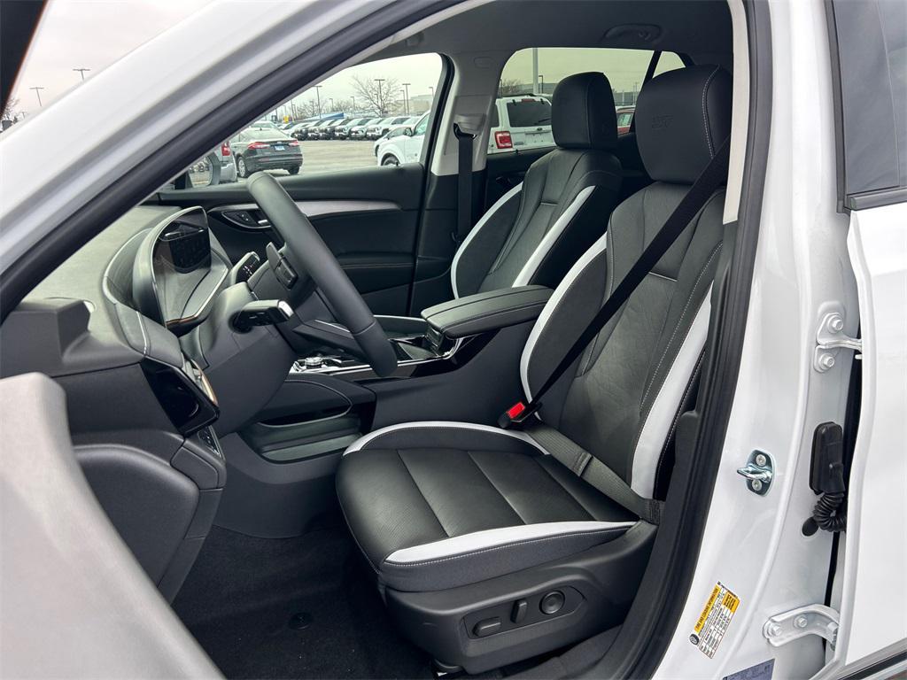 new 2025 Buick Envision car, priced at $37,000
