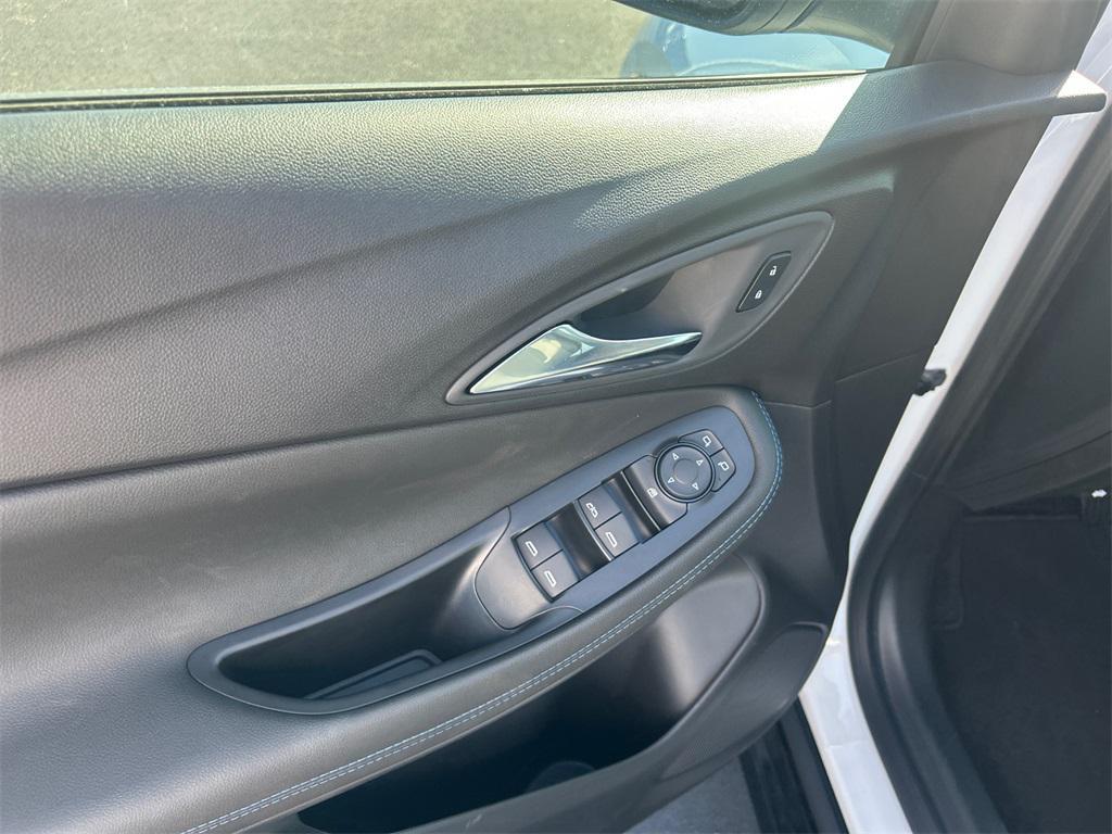 new 2026 Buick Encore GX car, priced at $27,000