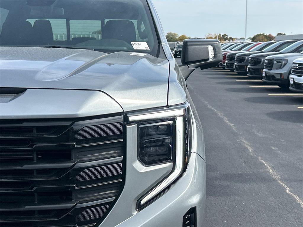 new 2026 GMC Sierra 1500 car, priced at $58,250