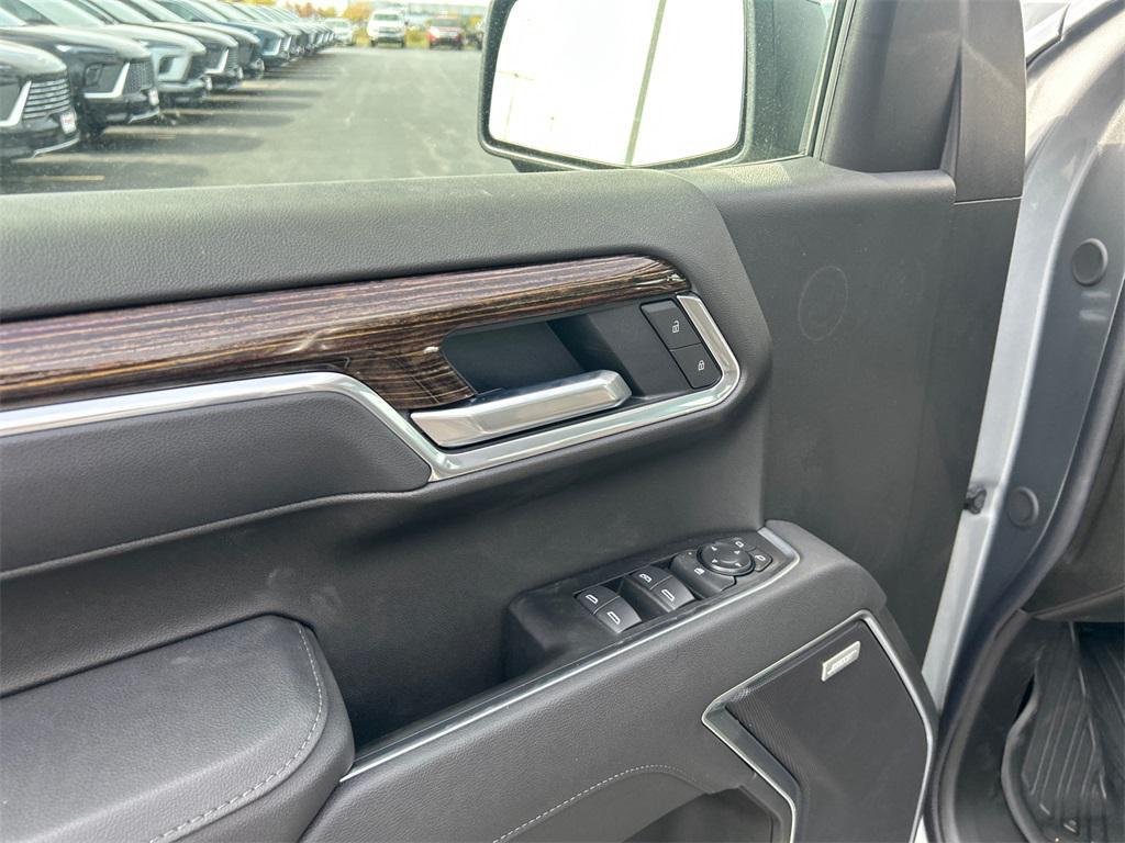 new 2026 GMC Sierra 1500 car, priced at $58,250