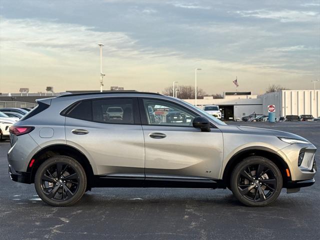 new 2025 Buick Envision car, priced at $40,432