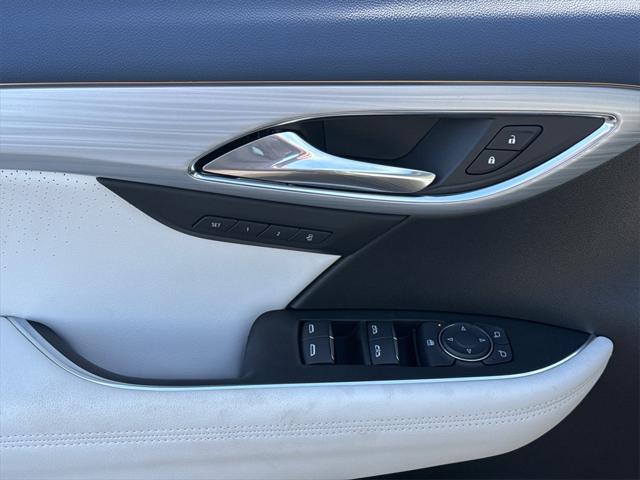 new 2025 Buick Envision car, priced at $45,490