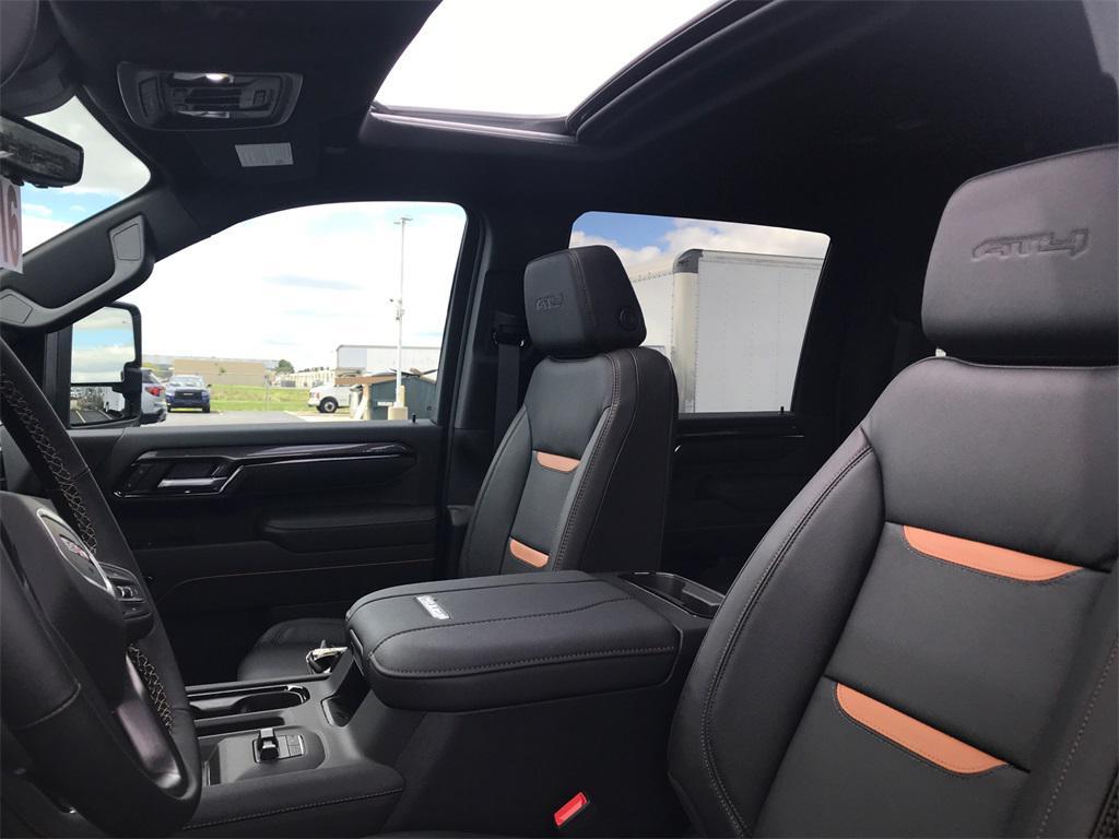 new 2025 GMC Sierra 2500 car, priced at $70,000