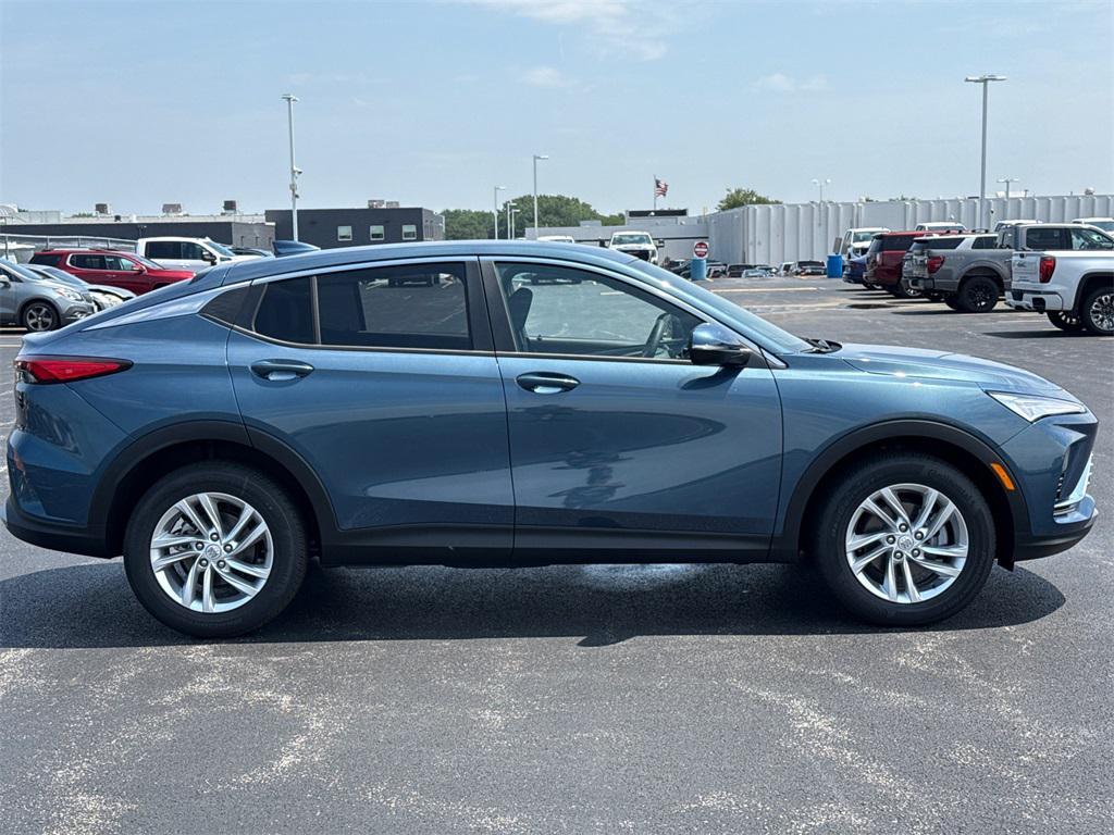 new 2025 Buick Envista car, priced at $22,000