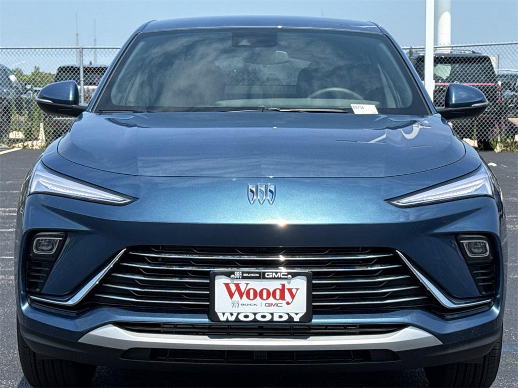 new 2025 Buick Envista car, priced at $22,000