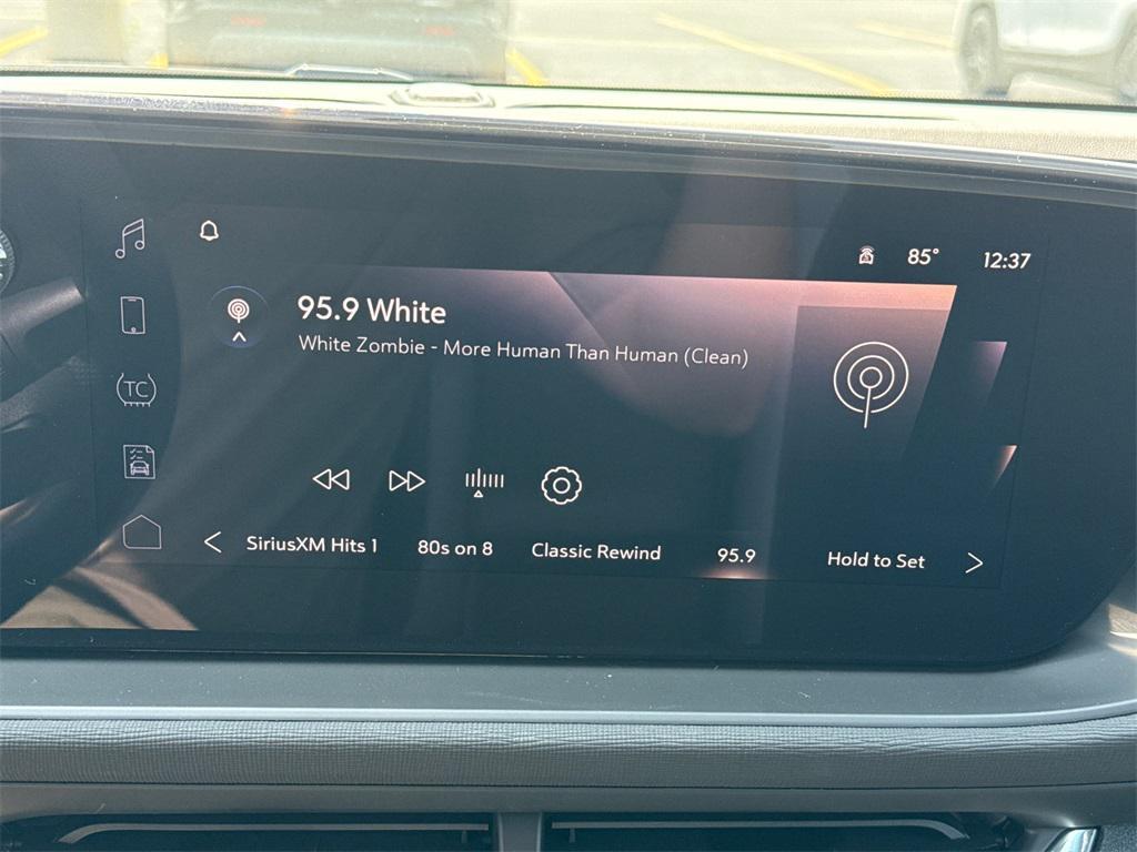 new 2025 Buick Envista car, priced at $22,000