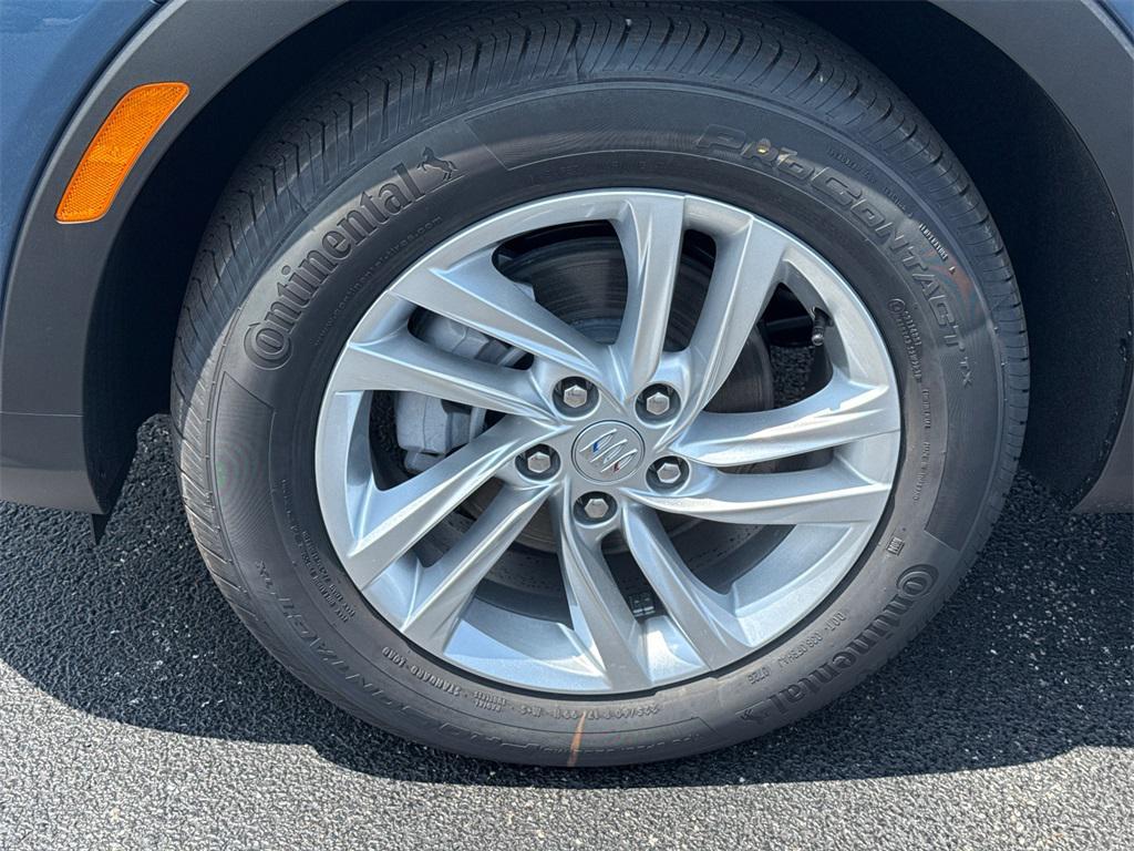 new 2025 Buick Envista car, priced at $22,000