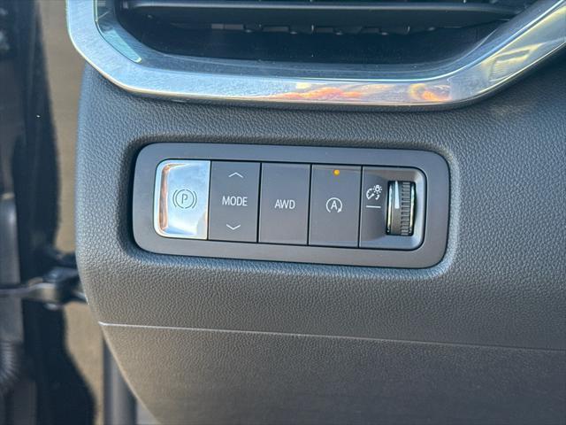 new 2025 GMC Acadia car, priced at $54,652