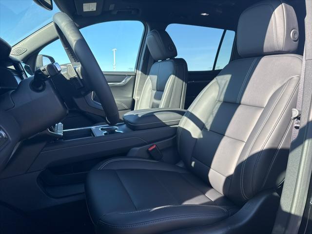 new 2025 GMC Acadia car, priced at $54,652
