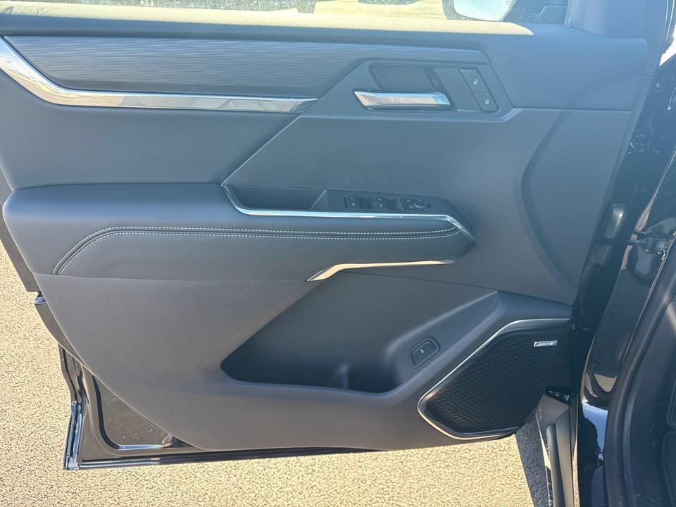 new 2025 GMC Acadia car, priced at $50,500